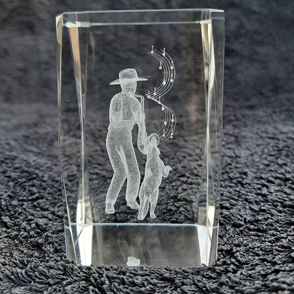 3" Paper Weight Sax Player & Dog Etched Glass - Picture 2 of 5